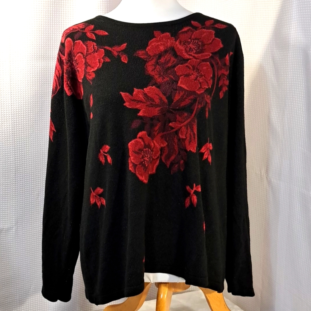 Beautiful Lightweight Woman's Sweater.